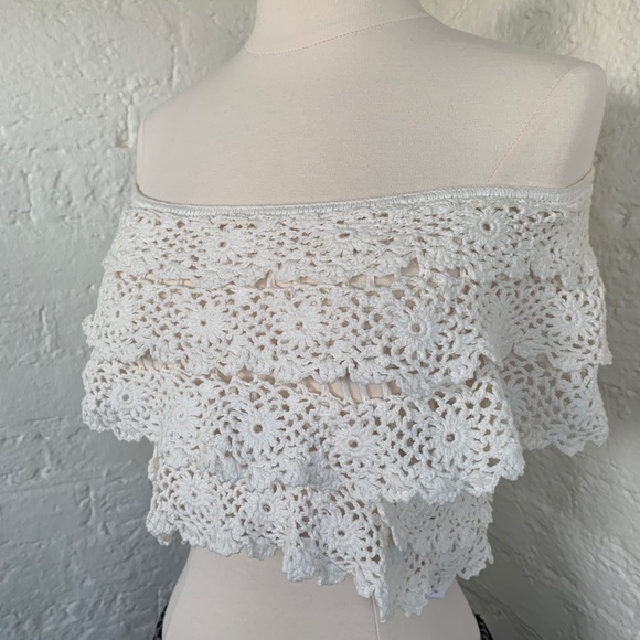 Crochet off shoulder crop top - Picture 3 of 5